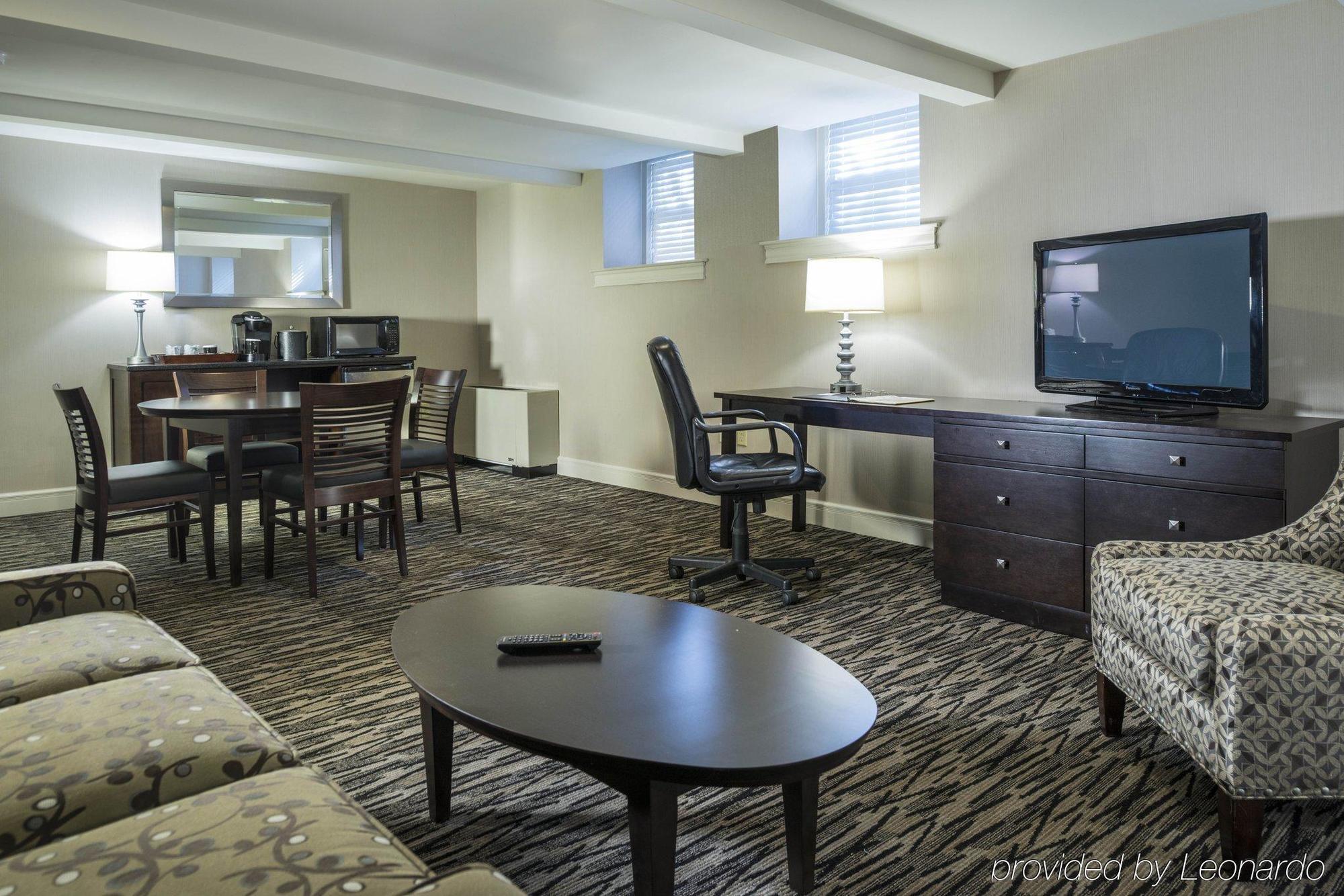 Fairfield Inn & Suites By Marriott Keene Downtown Bagian luar foto